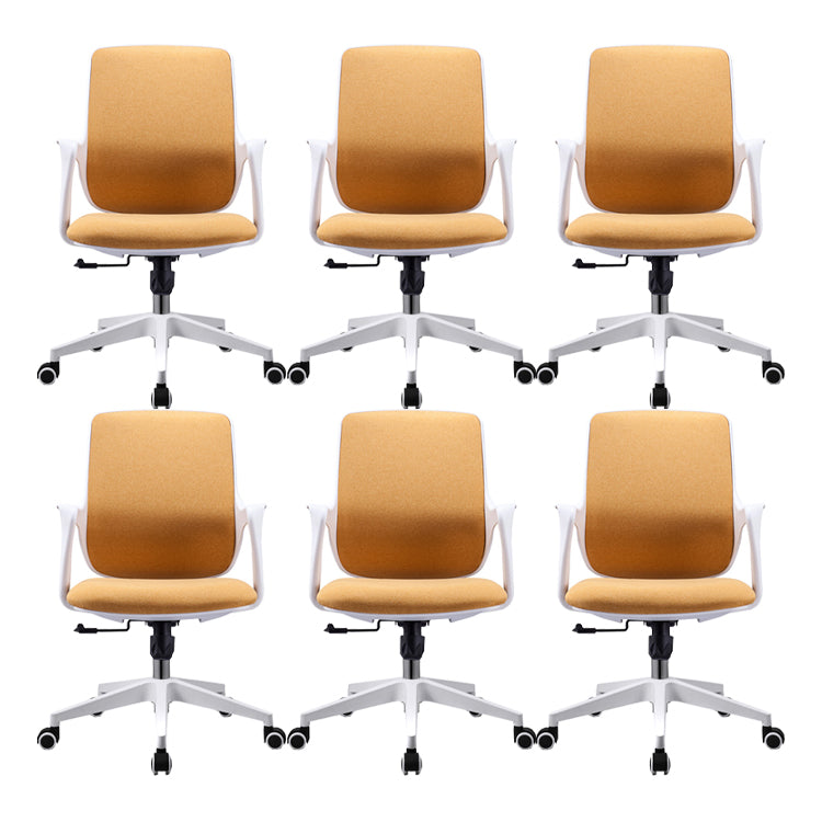 固定されたアームズデスクチェアモダンな調整可能なシート高さホイール付き人間工学に基づいたスイベルチェア