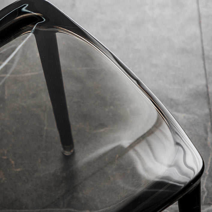 Eetkamer armloze eetkamerstoel plastic stapel zijkant