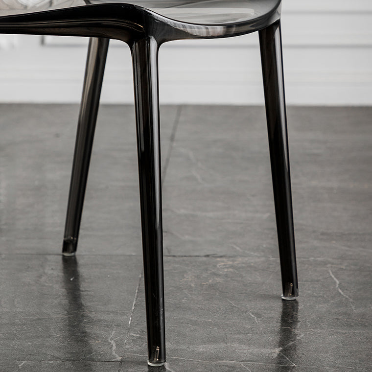 Eetkamer armloze eetkamerstoel plastic stapel zijkant