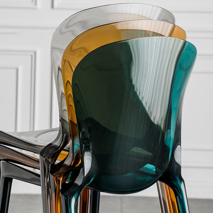 Eetkamer armloze eetkamerstoel plastic stapel zijkant