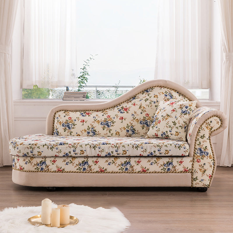 Traditionele fauteuil met één arm en gerolde armleuningen
