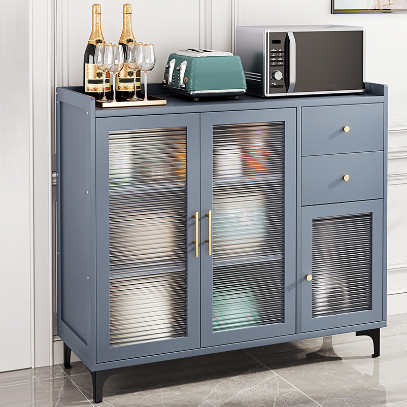 Server di pranzo in bambù di buffet grigio con spazio per la sala da pranzo