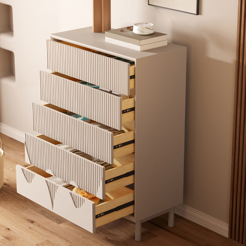 Eigentijdse opbergkast, dressoir, houten kist met laden