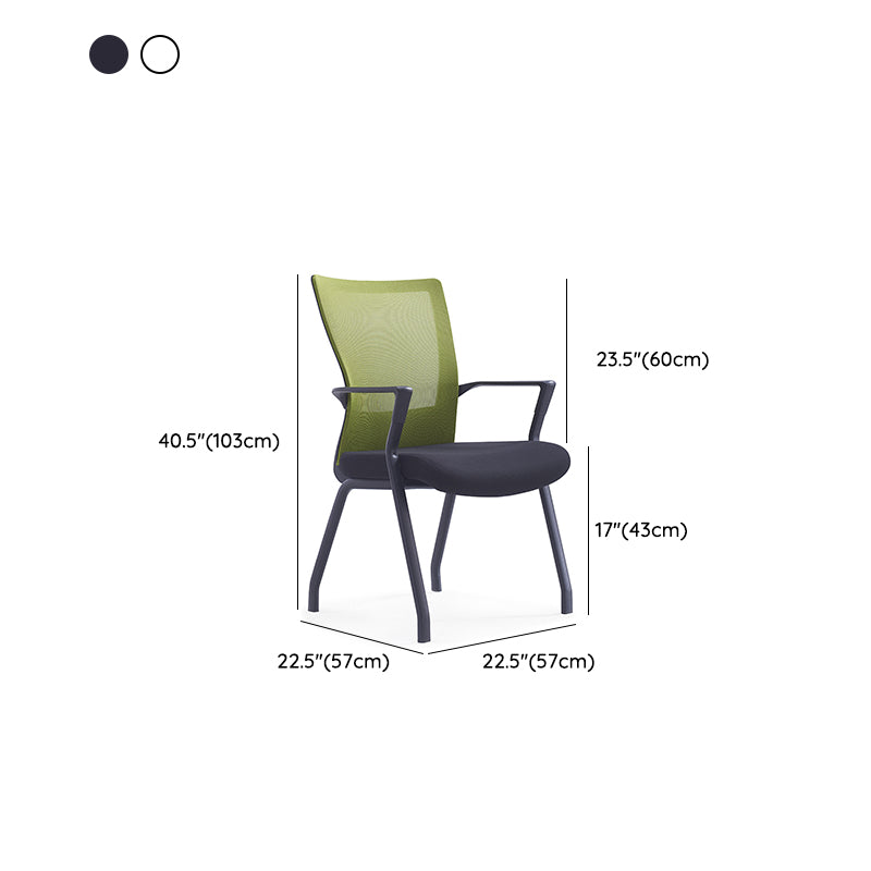 固定武器室の椅子は悲惨な現代の人間工学に基づいた机の椅子なし