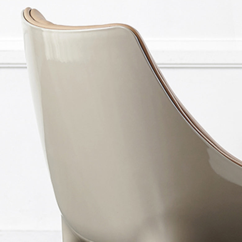 Sillas de comedor de estilo moderno sillas de cocina de cuero falso con patas de metal