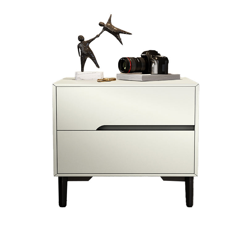 Comodino da letto in pelle contemporaneo al comodino con cassetti