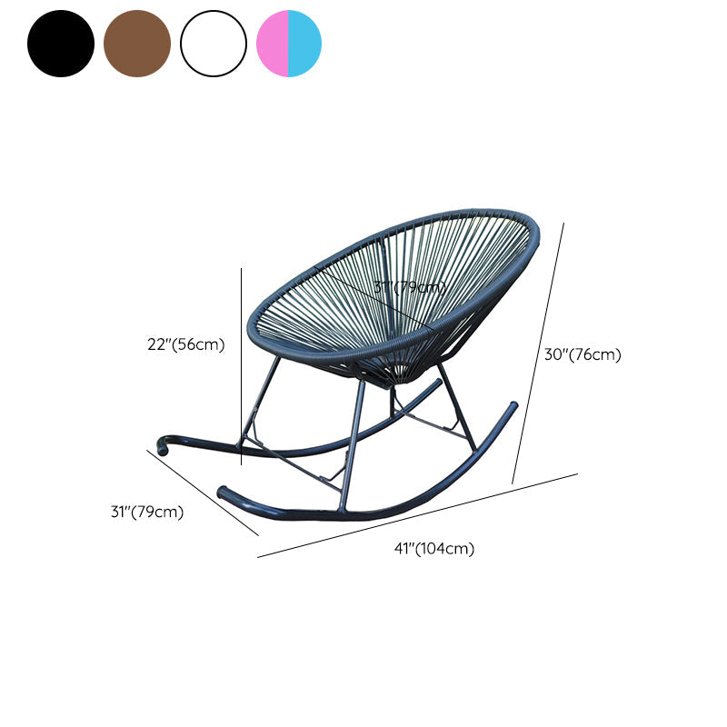 Chaise à bascule unique moderne du milieu du siècle