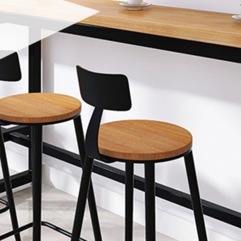 Sgabello da bar senza braccia da bar in stile industriale con gambe nere