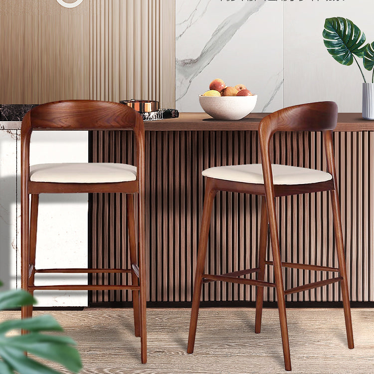 Scandinavian Indoor Bar Stools Solid Wood Bar Stool with Footrest