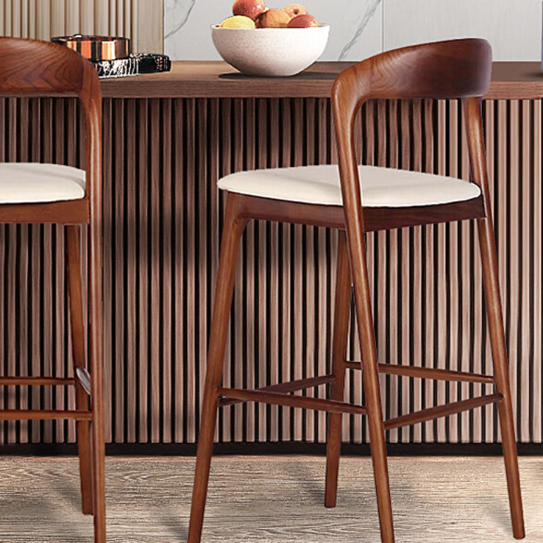 Scandinavian Indoor Bar Stools Solid Wood Bar Stool with Footrest
