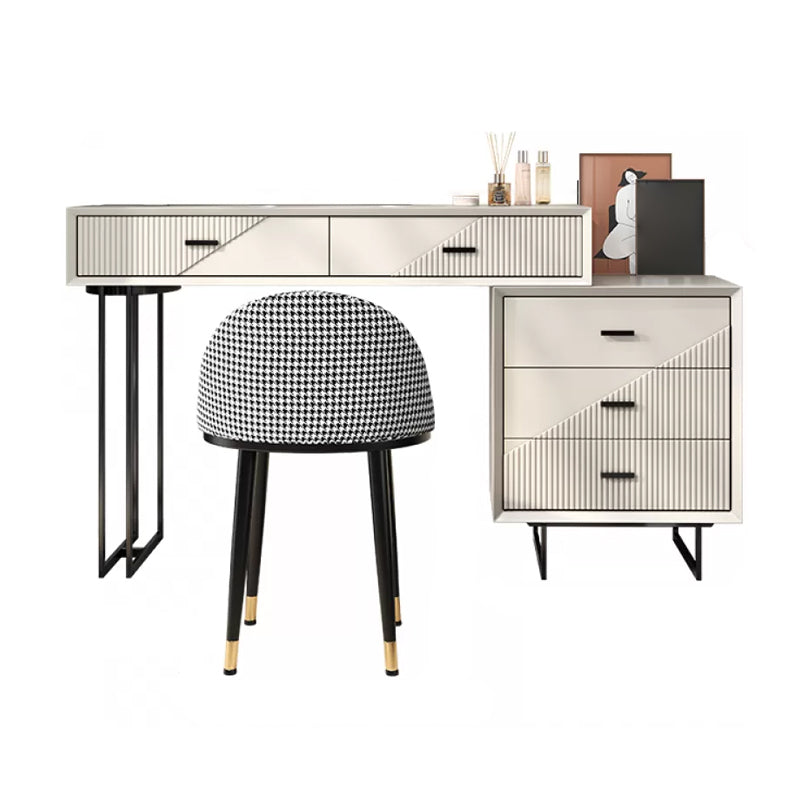 Scantina scandinava di vanità bianca in pietra a 5 cassetti da toeletta da toeletta