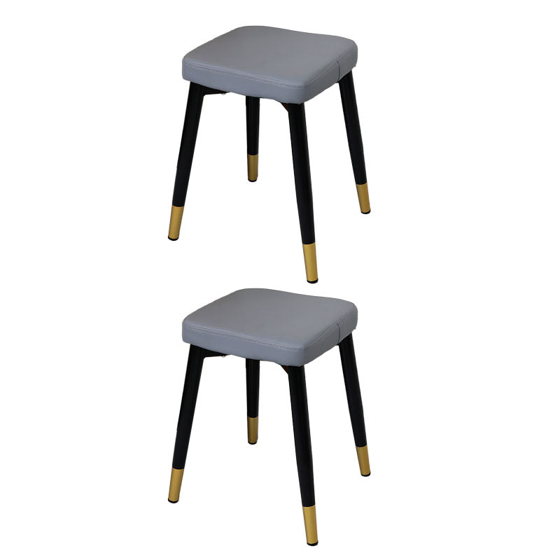 Glam otomano de cuero de cuero sólido otomano cuadrado con patas de metal