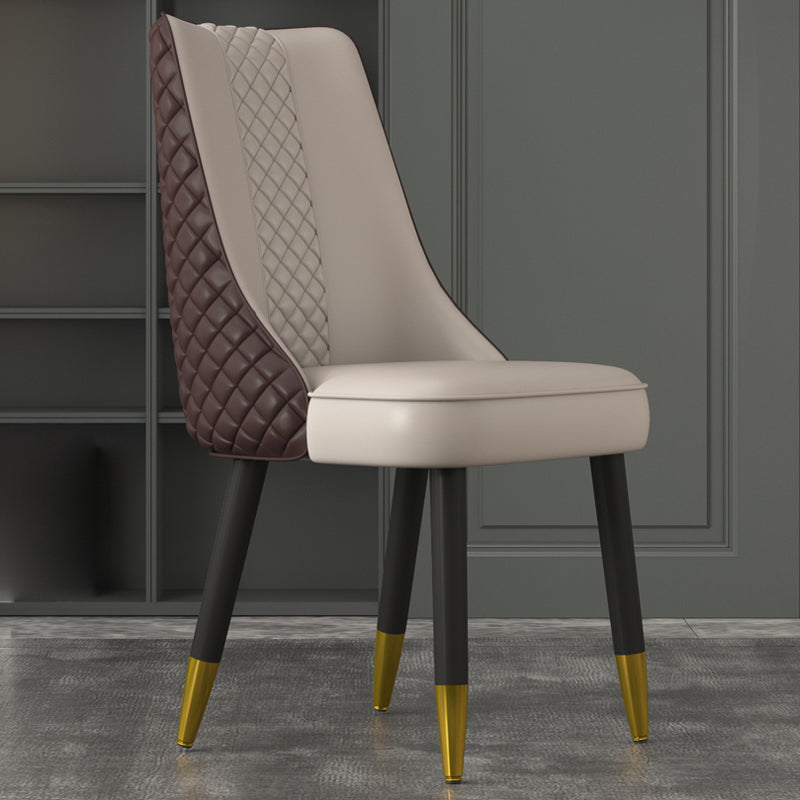 工業スタイルのダイニングチェアフェイクレザーキッチンの椅子と木製の脚