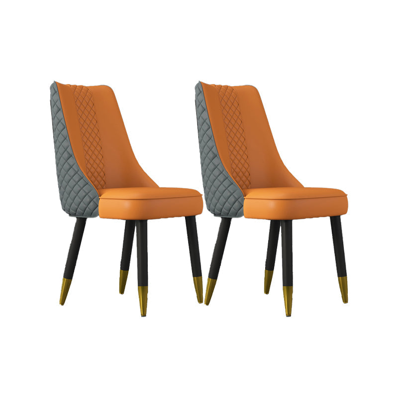 工業スタイルのダイニングチェアフェイクレザーキッチンの椅子と木製の脚