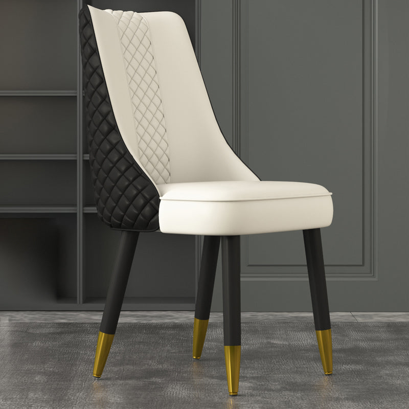 工業スタイルのダイニングチェアフェイクレザーキッチンの椅子と木製の脚