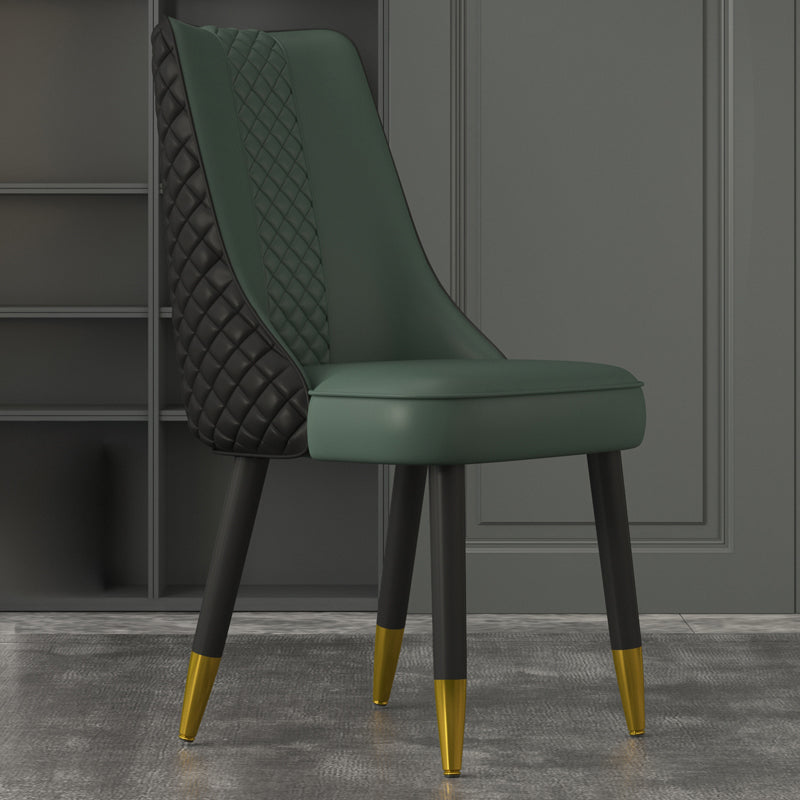 工業スタイルのダイニングチェアフェイクレザーキッチンの椅子と木製の脚