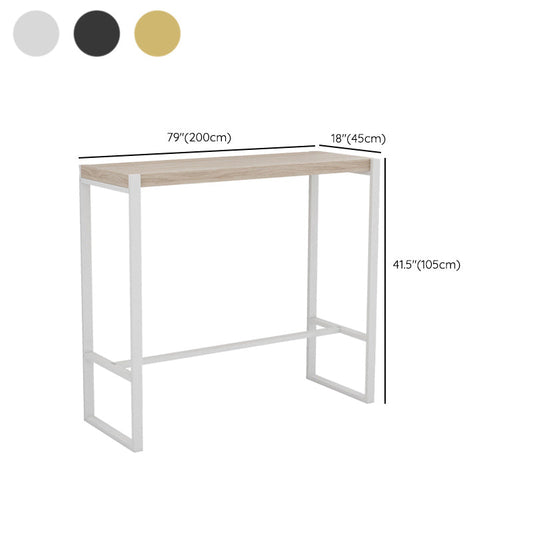 長方形の松の木のトップビストロテーブルメタルベース付きモダンなパブテーブル