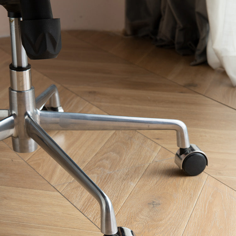 Silla de oficina de armas fija moderna Mecanismo de inclinación de cuero Silla de escritorio ergonómico