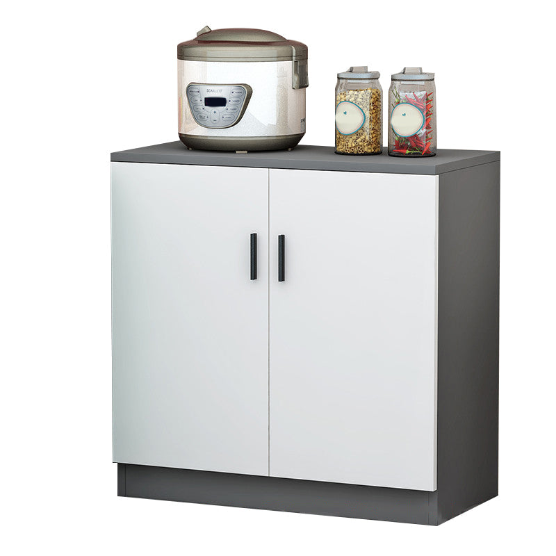 Moderno server per scaffali regolabili in legno ingegnerizzato la credenza con porte