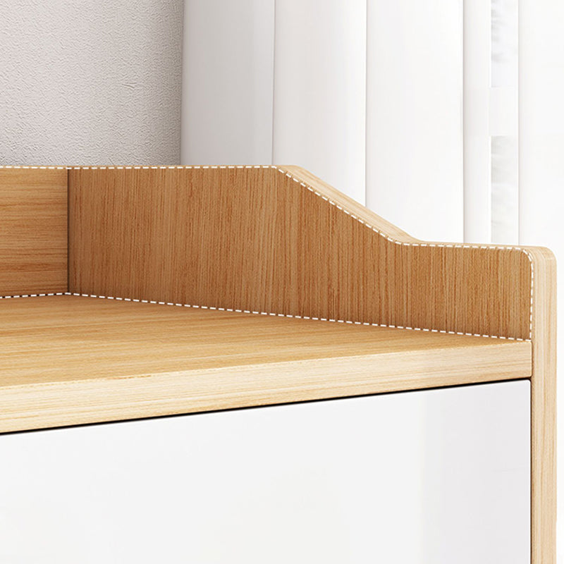 Server da pranzo in stile moderno ingegnerizzato in legno con cassetti e archiviazione