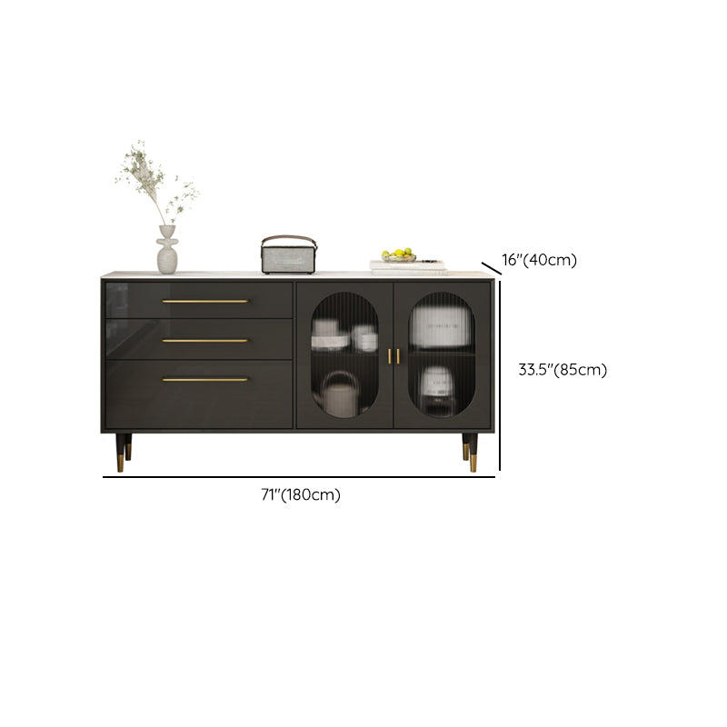Servidor de comedor de madera de ingeniería moderno de un aparador negro con cajones y almacenamiento