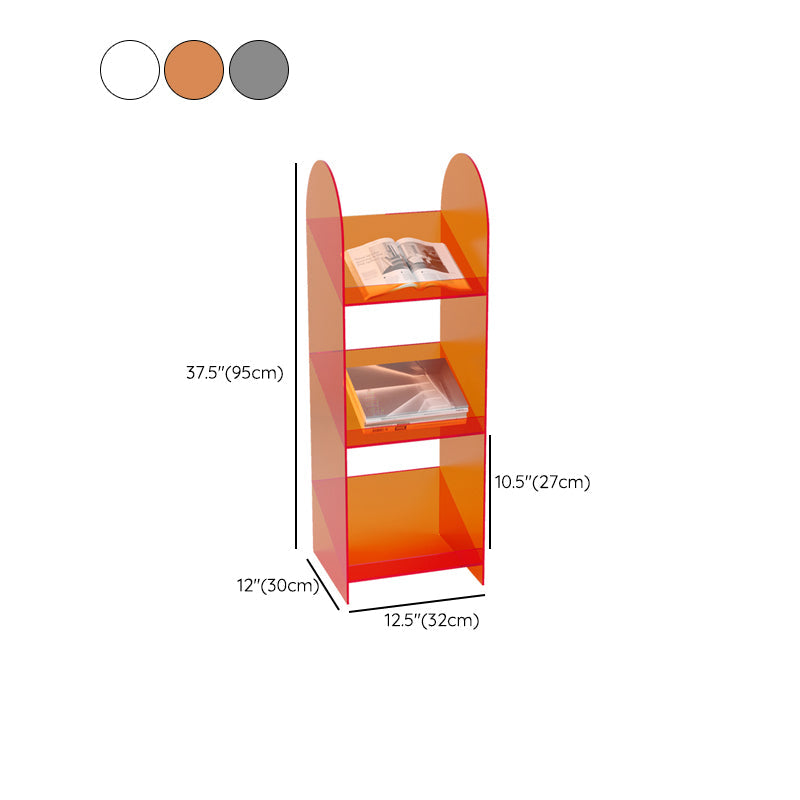 Libreria moderna di libreria standard aperta con scaffali