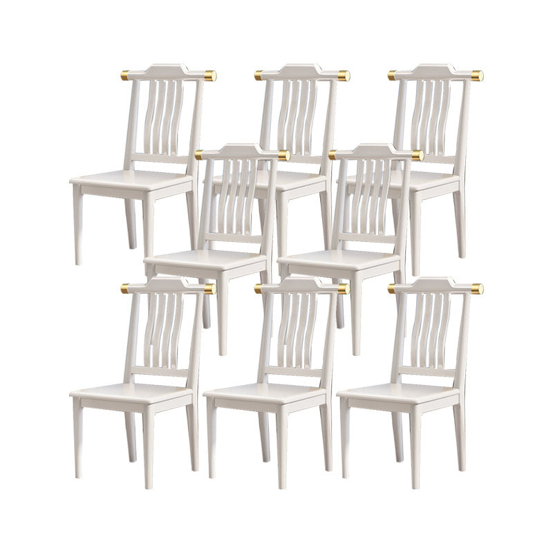 Industriële keuken eetkamerstoel massief houten lat achter armloze stoel