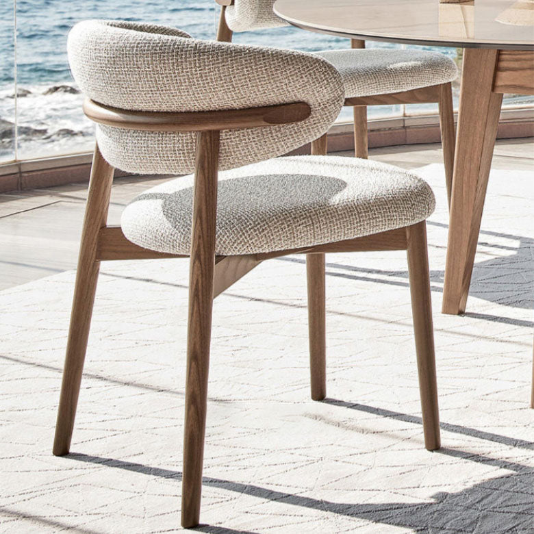 Chaise de bras rembourré de style moderne