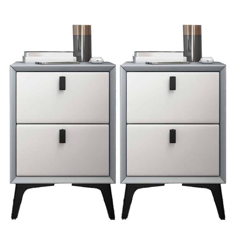 Comobilismo per letto contemporaneo in pelle con cabine da comodino con cassetti