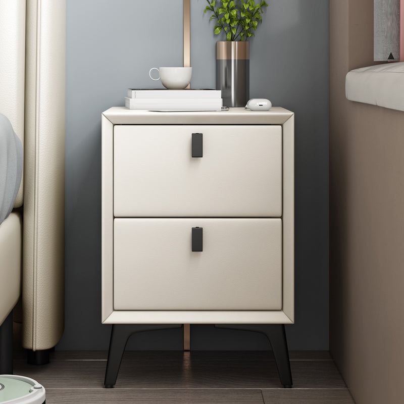 Comobilismo per letto contemporaneo in pelle con cabine da comodino con cassetti