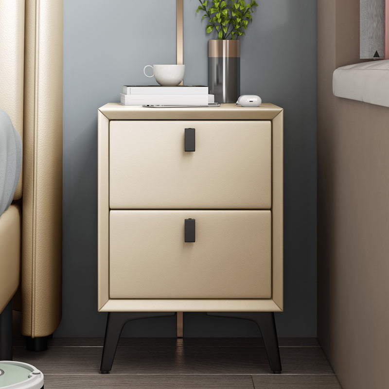 Comobilismo per letto contemporaneo in pelle con cabine da comodino con cassetti