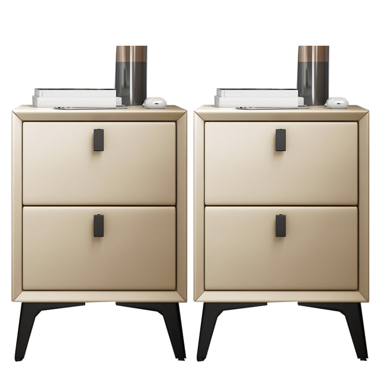 Comobilismo per letto contemporaneo in pelle con cabine da comodino con cassetti