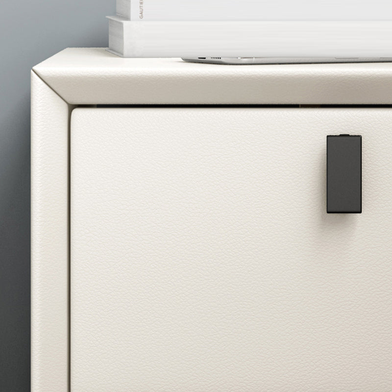 Comobilismo per letto contemporaneo in pelle con cabine da comodino con cassetti