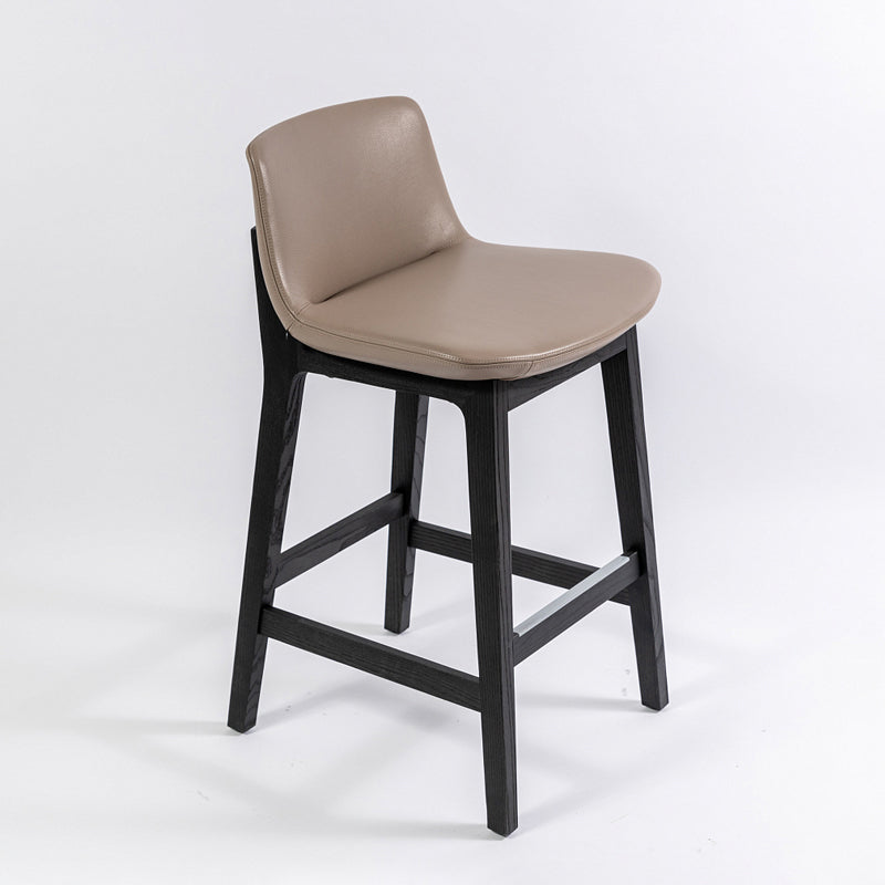 Scandinavische binnenbarkrukken massieve houten kruk met voetsteun