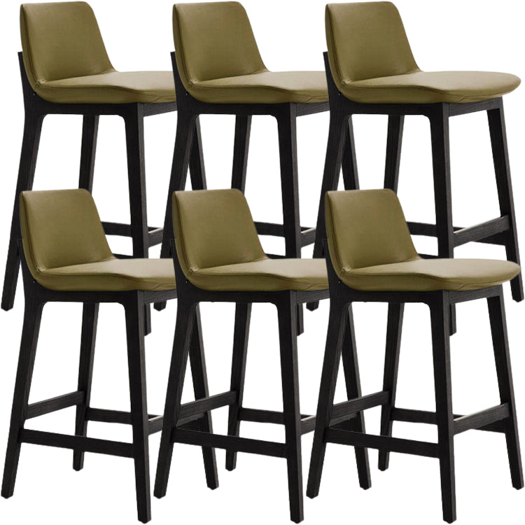 Scandinavische binnenbarkrukken massieve houten kruk met voetsteun