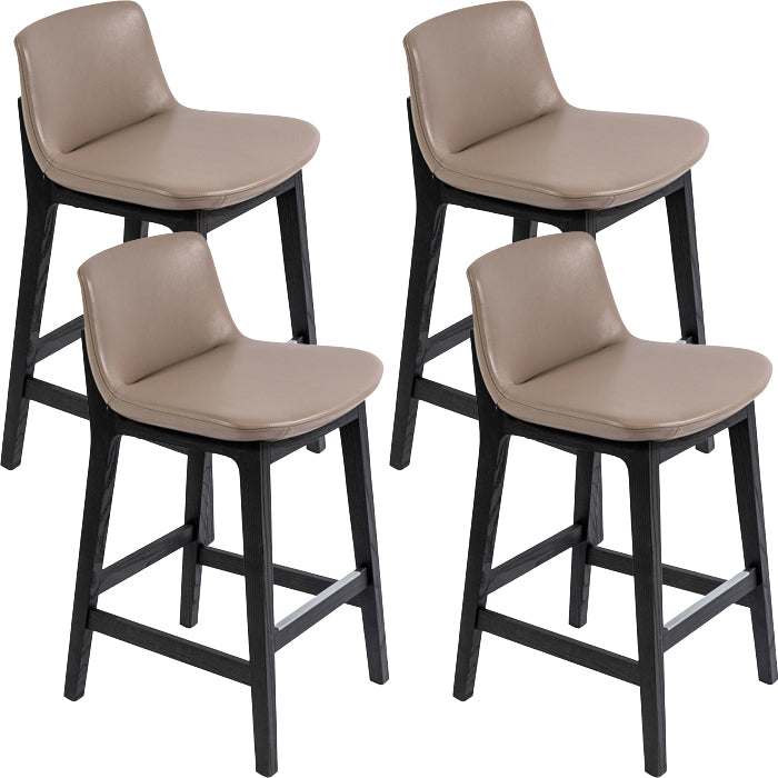 Scandinavische binnenbarkrukken massieve houten kruk met voetsteun