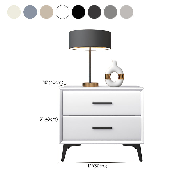 Comobilismo per letto contemporaneo di cabinetto in pelle con 2 cassetti