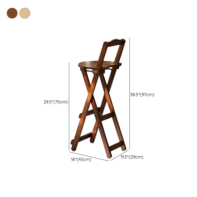 Sgabelli da bar per interni contemporanei in legno.