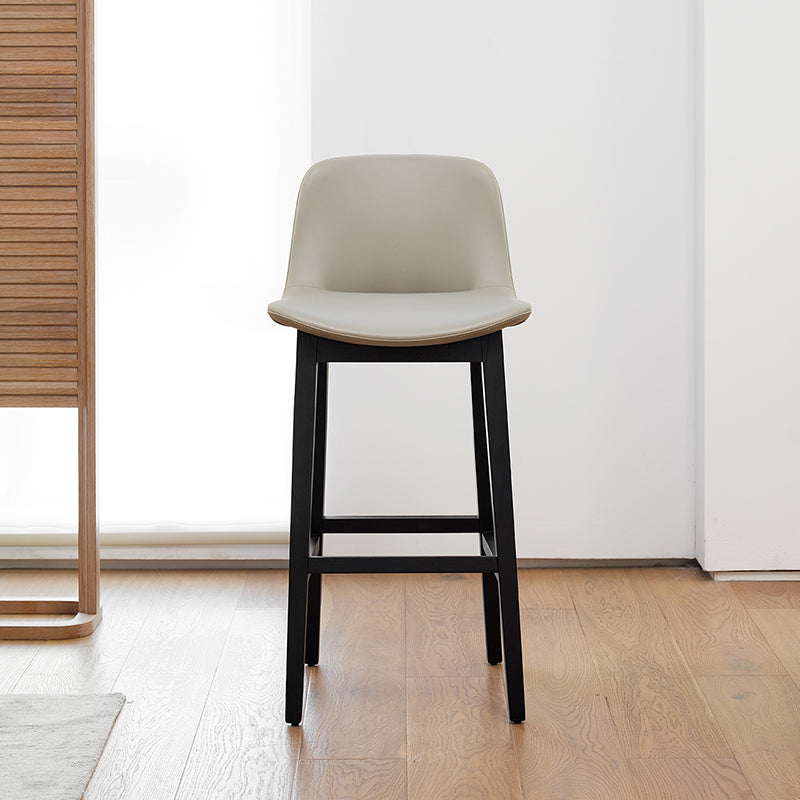 Fucile in pelle in pelle Piccolo di base nera e sgabello con schienale