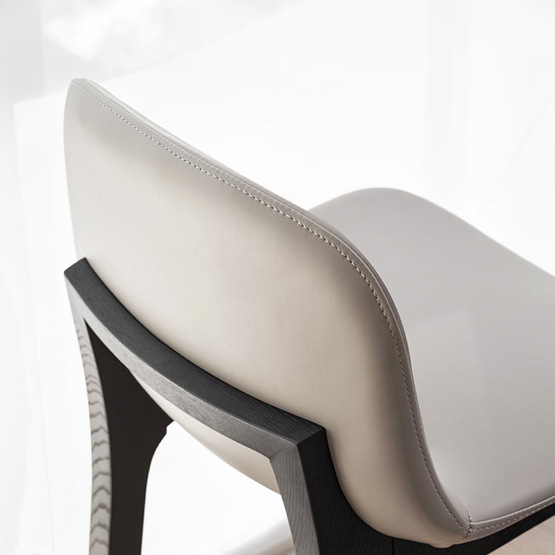 Fucile in pelle in pelle Piccolo di base nera e sgabello con schienale