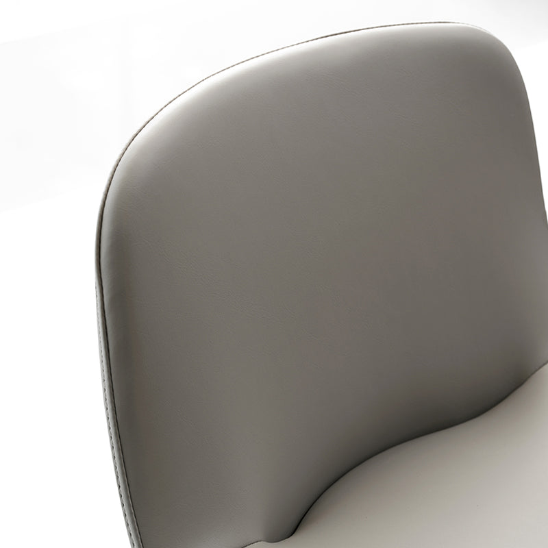 Fucile in pelle in pelle Piccolo di base nera e sgabello con schienale