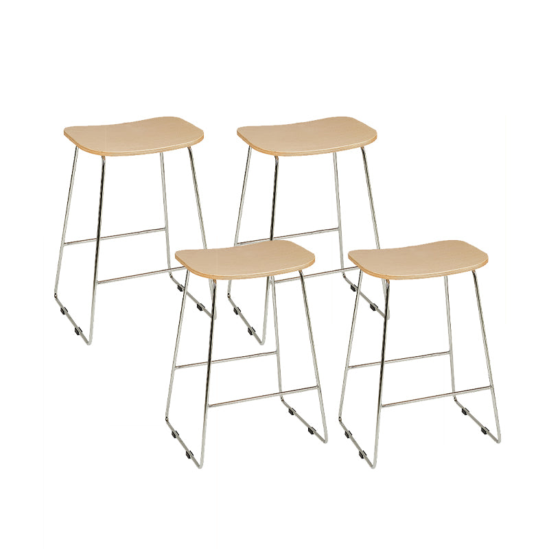 Industrielle Metall-Thekenhocker, Sattelsitz-Thekenhocker für das Wohnzimmer