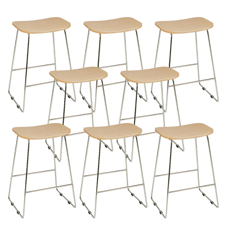 Industrielle Metall-Thekenhocker, Sattelsitz-Thekenhocker für das Wohnzimmer