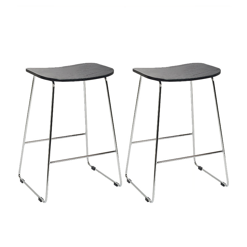 Industrielle Metall-Thekenhocker, Sattelsitz-Thekenhocker für das Wohnzimmer