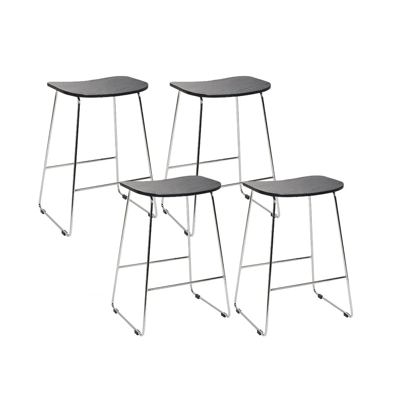 Industrielle Metall-Thekenhocker, Sattelsitz-Thekenhocker für das Wohnzimmer