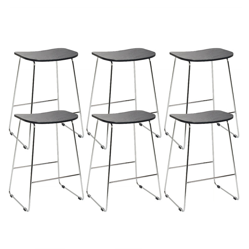 Industrielle Metall-Thekenhocker, Sattelsitz-Thekenhocker für das Wohnzimmer
