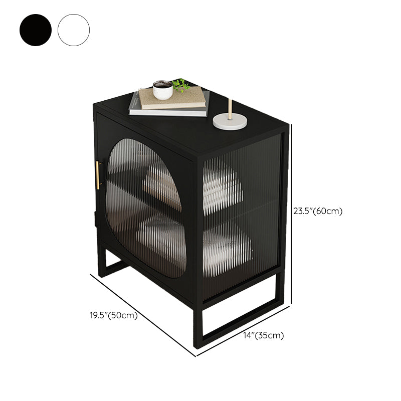 Comodino di accento metallico contemporaneo al comodino con porte per camera da letto