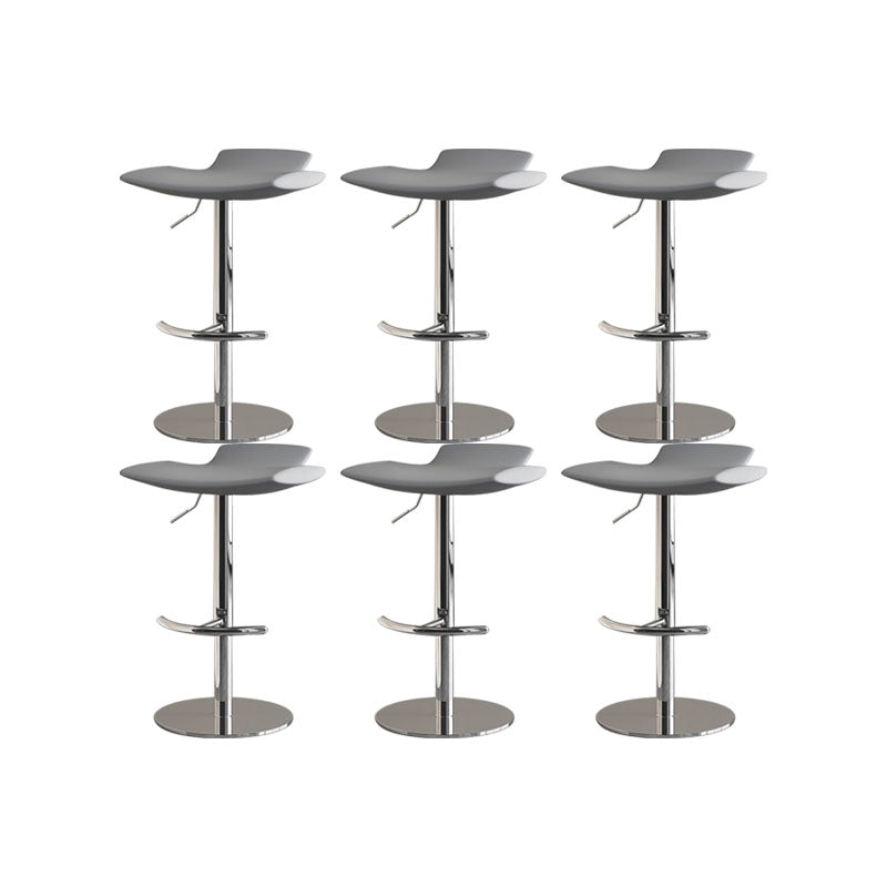 Tabouret de bar à tabouret de barre pivotant sans bras réglable avec base chromée