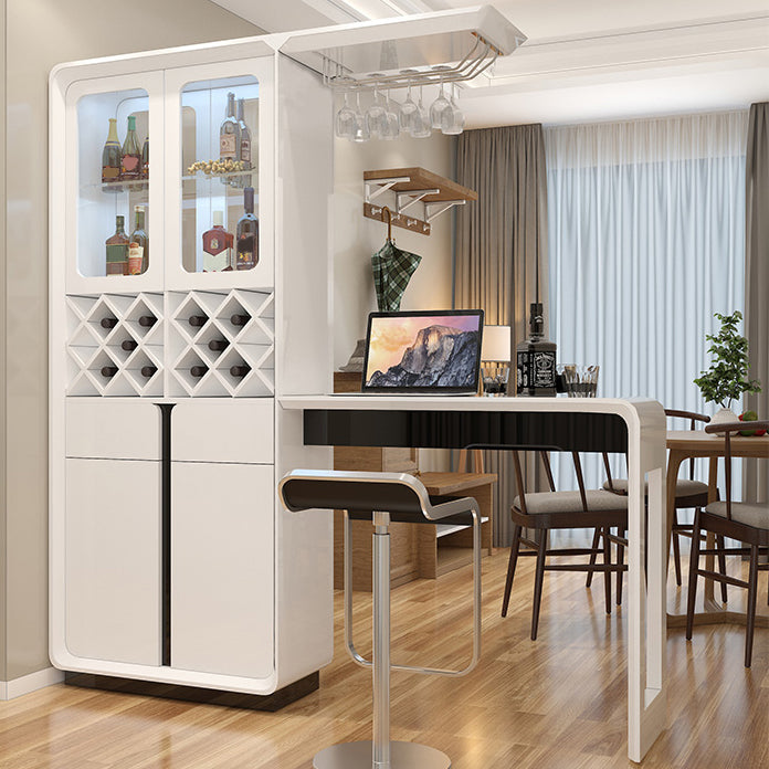 Moderne rechthoekige bartafel van kunsthout met wijnkast voor de woonkamer