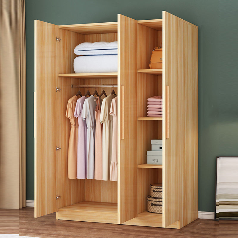 Guardaroba a cornice in legno indipendente moderno incernierato.